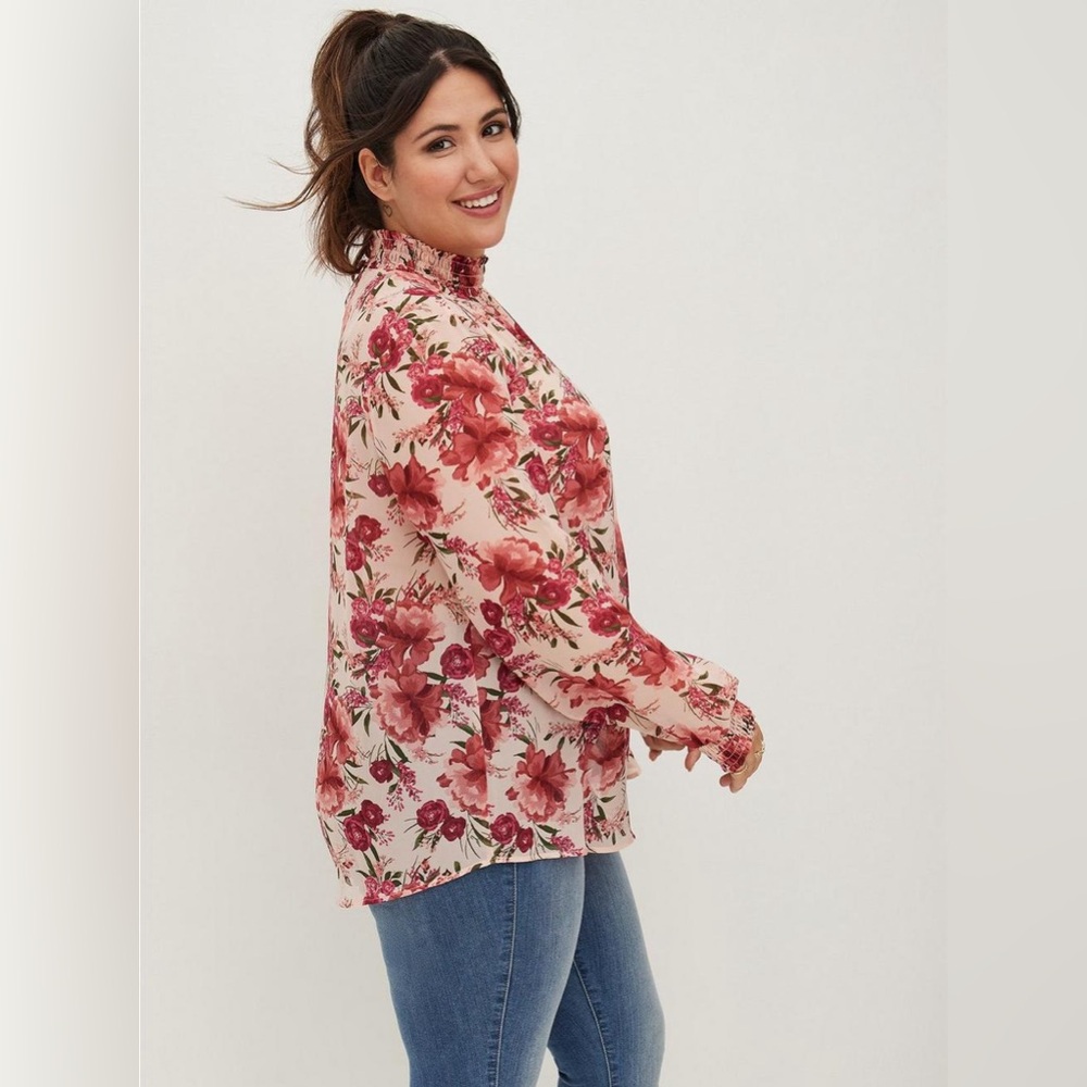 Torrid Floral Pink Chiffon Smocked Mock‎ Neck Blouse Sz 3 3X